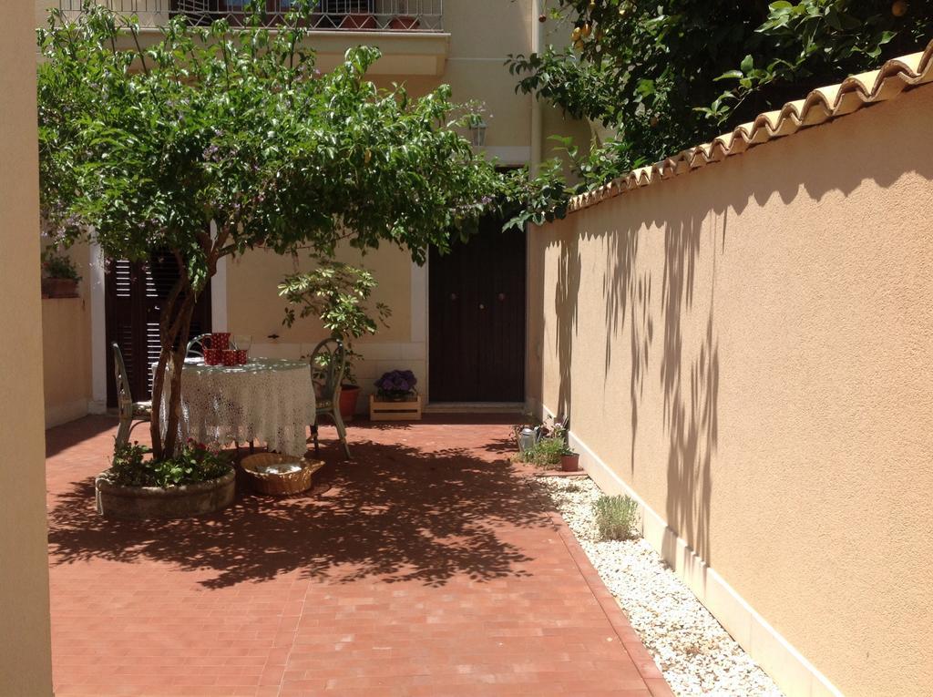 Ferienwohnung Casa Pinu San Michele di Ganzaria Exterior foto